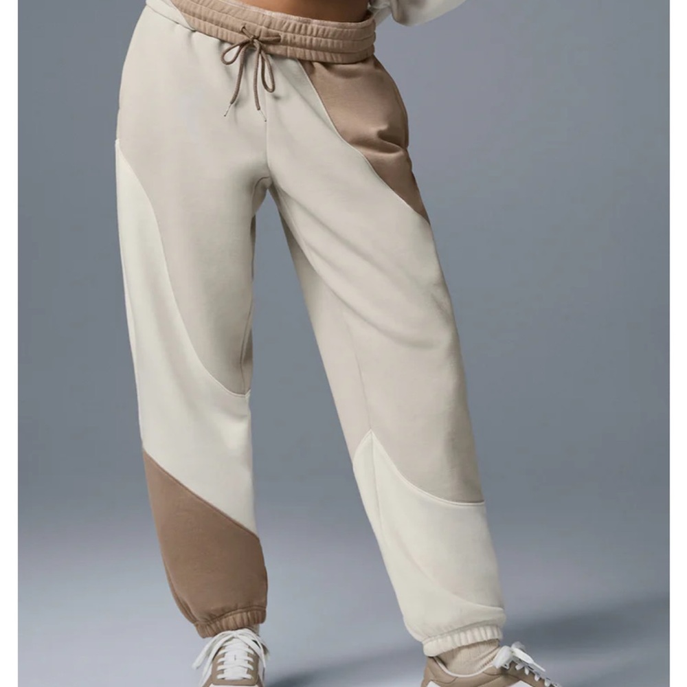 Alo - Making Waves Sweatpant